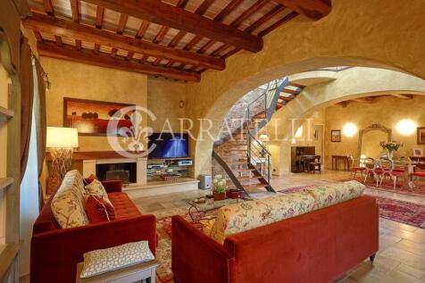 Villa con Piscina a 