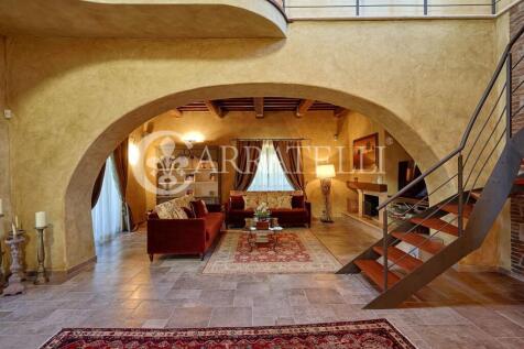 Villa con Piscina a 