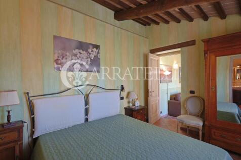 Villa con Piscina a 