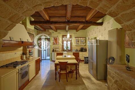 Villa con Piscina a 