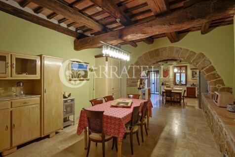 Villa con Piscina a 