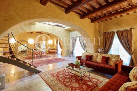 Villa con Piscina a 