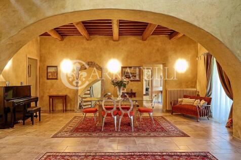 Villa con Piscina a 