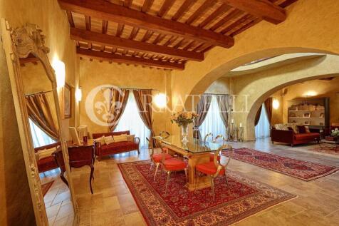 Villa con Piscina a 