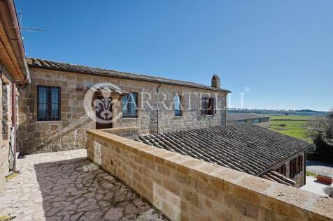 Villa con Piscina a 
