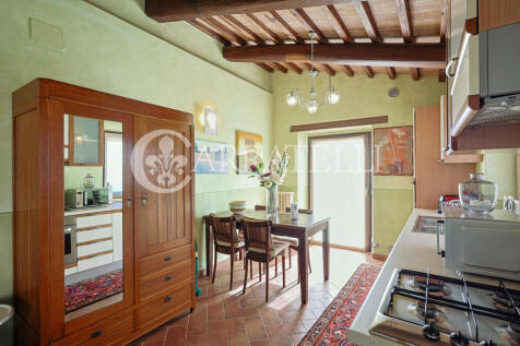 Villa con Piscina a 