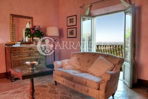 Prestigioso casale n