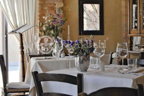 Prestigioso casale n