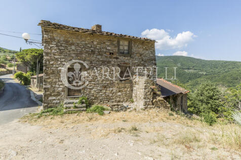 Casale con piscina i