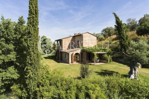 Affascinante Casale 