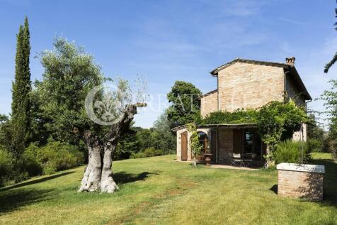 Affascinante Casale 