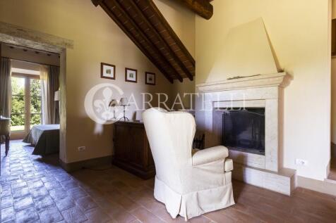 Affascinante Casale 