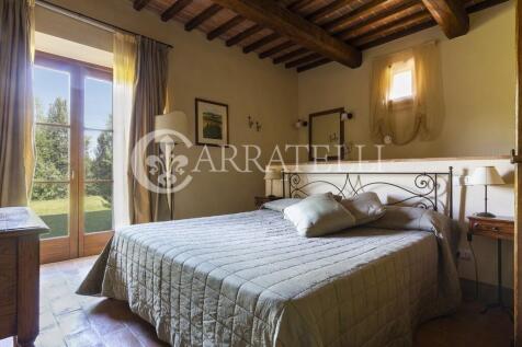Affascinante Casale 