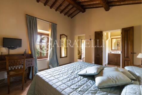 Affascinante Casale 