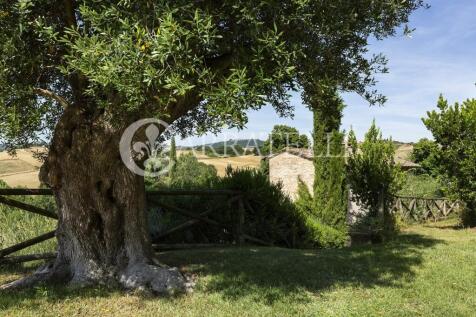 Affascinante Casale 