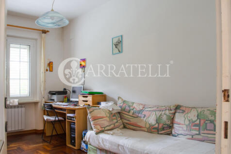 Villa con piscina e 