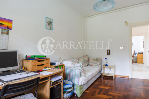 Villa con piscina e 