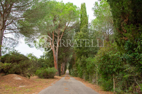 Villa con piscina e 