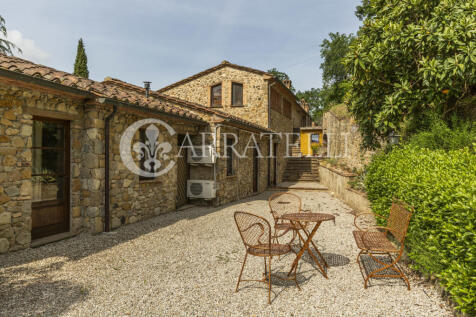Volterra casale con 