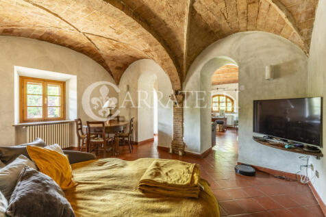 Volterra casale con 