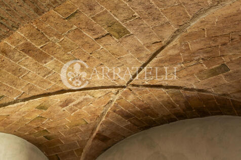 Volterra casale con 