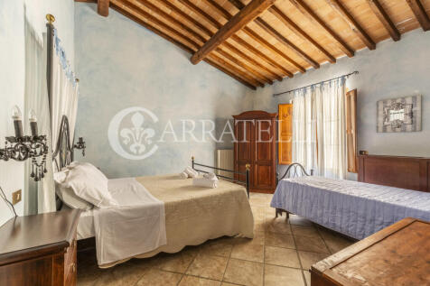 Volterra casale con 