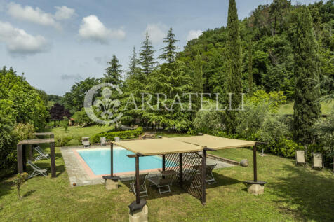 Volterra casale con 