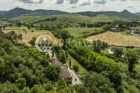 Volterra casale con 