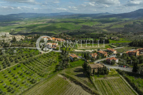 Villa Moderna a Cast
