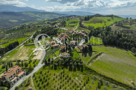 Villa Moderna a Cast