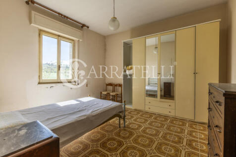 Collestrada casa in 