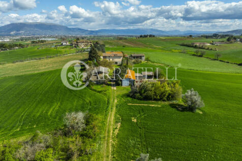 Collestrada casa in 