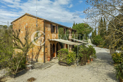 Casale con piscina e