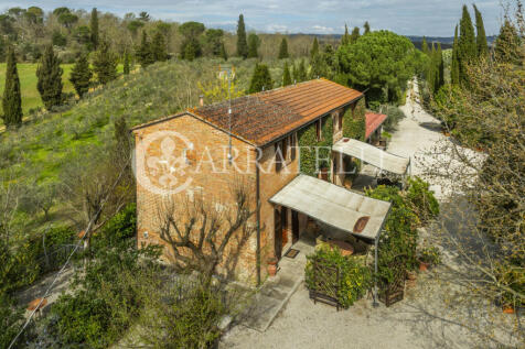 Casale con piscina e