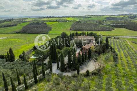 Casale con piscina e