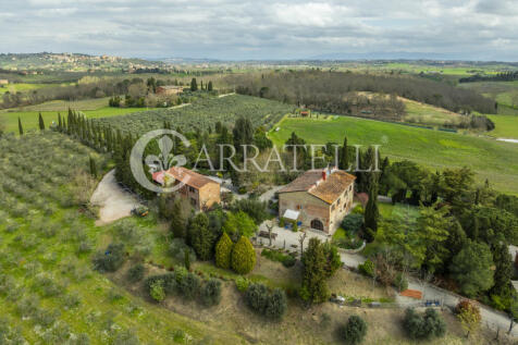 Casale con piscina e