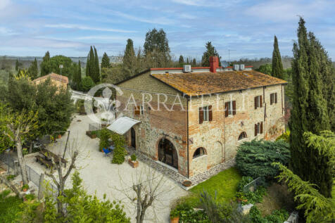 Casale con piscina e