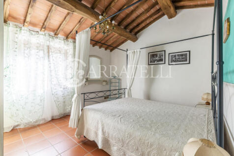 Casale con piscina e