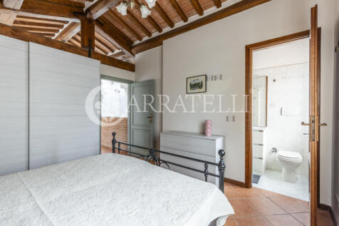 Casale con piscina e