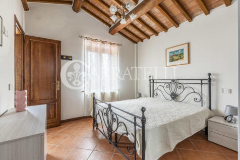 Casale con piscina e