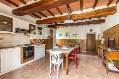 Casale con piscina e
