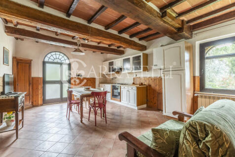 Casale con piscina e