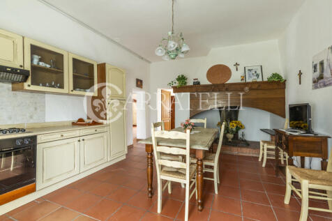 Casale con piscina e