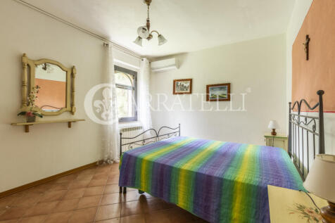 Casale con piscina e