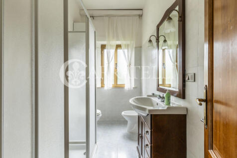 Casale con piscina e