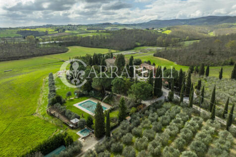 Casale con piscina e