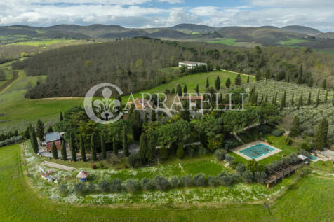 Casale con piscina e