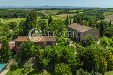 Casale con piscina e