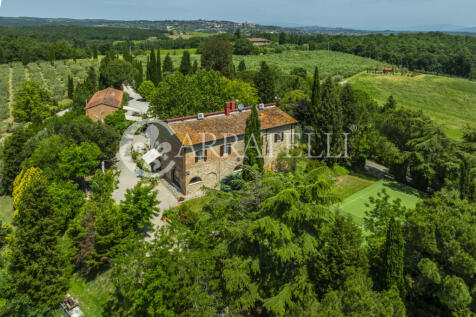 Casale con piscina e