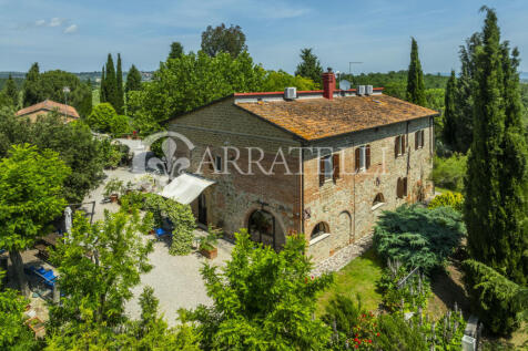 Casale con piscina e